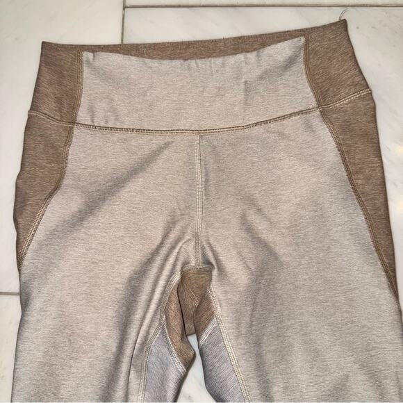 Outdoor Voices 7/8 Tri-Tone Leggings Desert/Oatmeal/Cloud Small - Picture 3 of 8